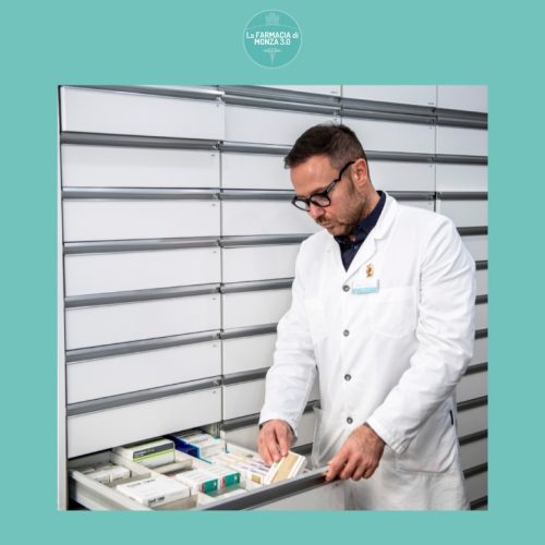 Dottor Alberto Beretta, titolare della FARMACIA di MONZA 3.0 con orario continuato 8-20